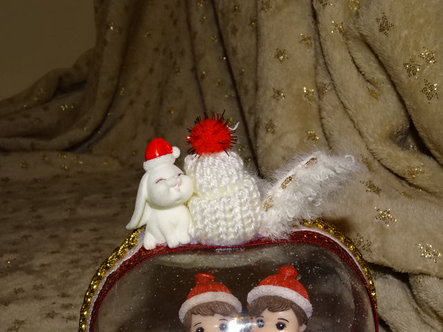 Handmade Cute Little Boy and Girl Christmas Diorama in Glass Jar/Dome